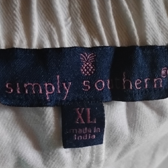 Simply Southern White Short Shorts - Picture 2 of 7